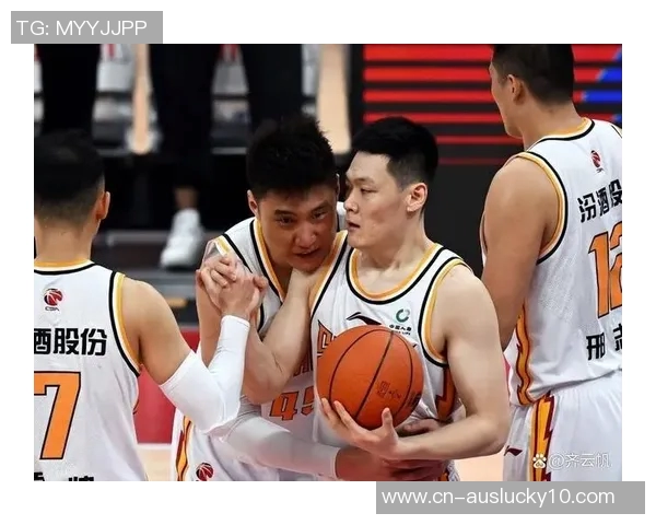 广东与山西的篮球对决精彩纷呈谁能在赛场上笑到最后